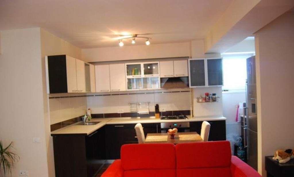 Apartament 3 camere Decebal