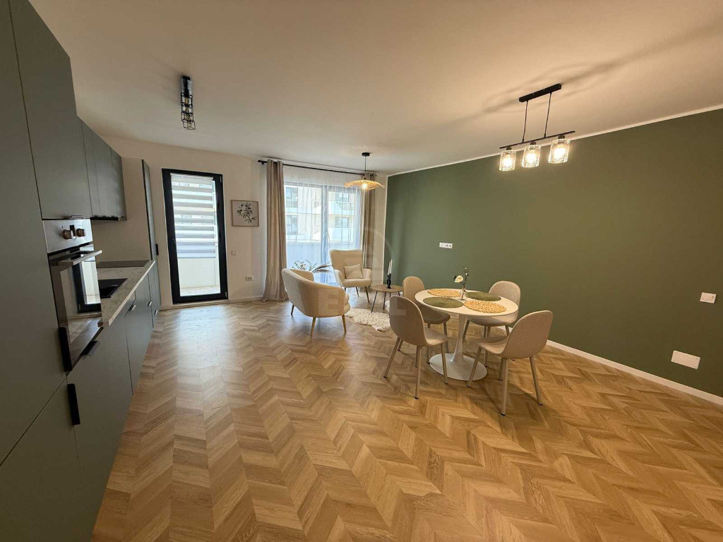 Apartament zona centrala prima inchiriere