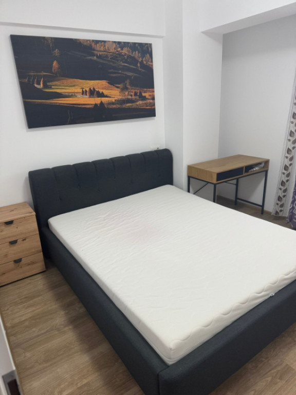 ???? DE ÎNCHIRIAT APARTAMENT 2 CAMERE, DECOMANDAT – TRACT