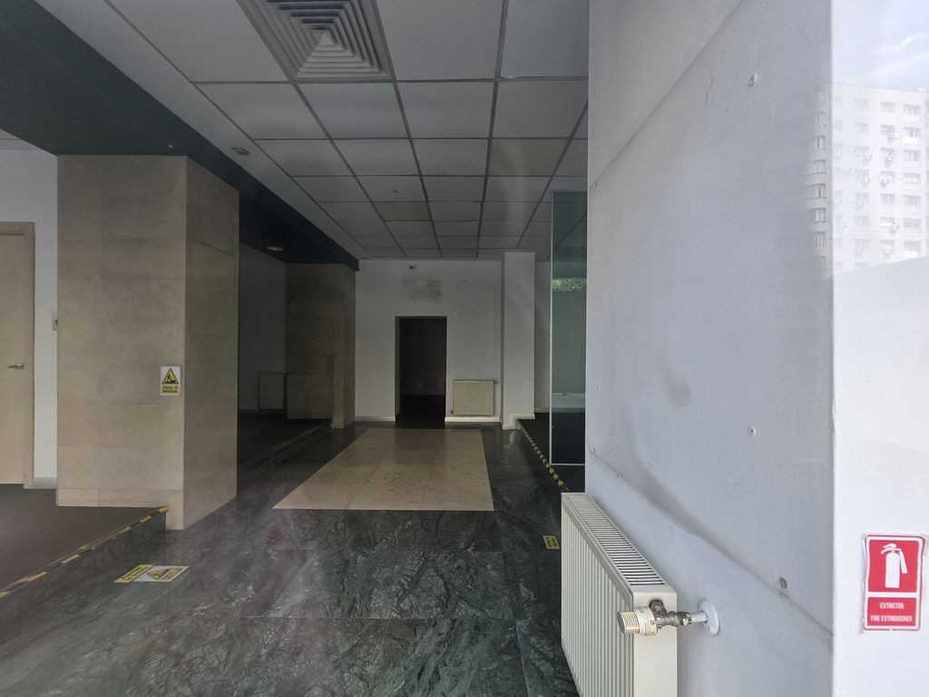 Zona Obor sp 104 mp vitrina 10 ml