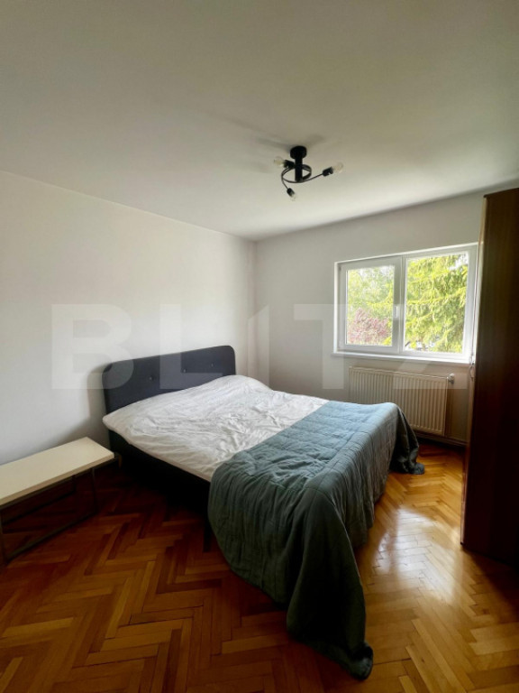 Apartament de 4 camere, 77mp, etaj 1, decomandat, zona Zoril
