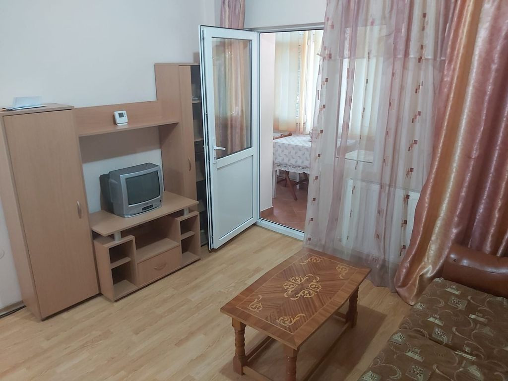 Garsonieră de închiriat – Focșani, zona Brăilei