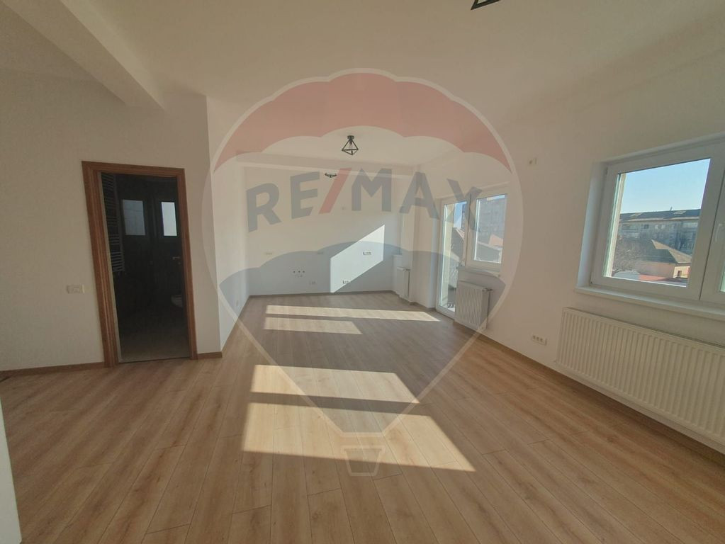 Spațiu de birouri de 100mp de închiriat în zona Spital...