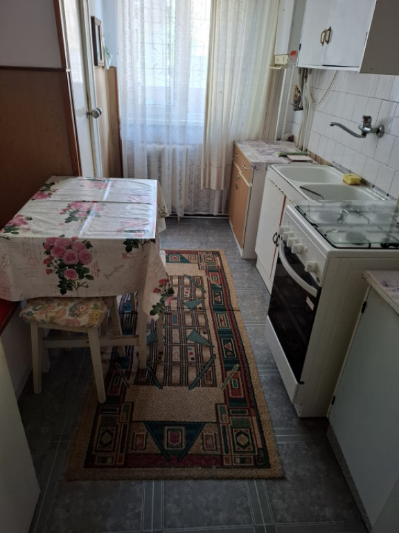 Apartament 2 camere Precista - locație foarte buna