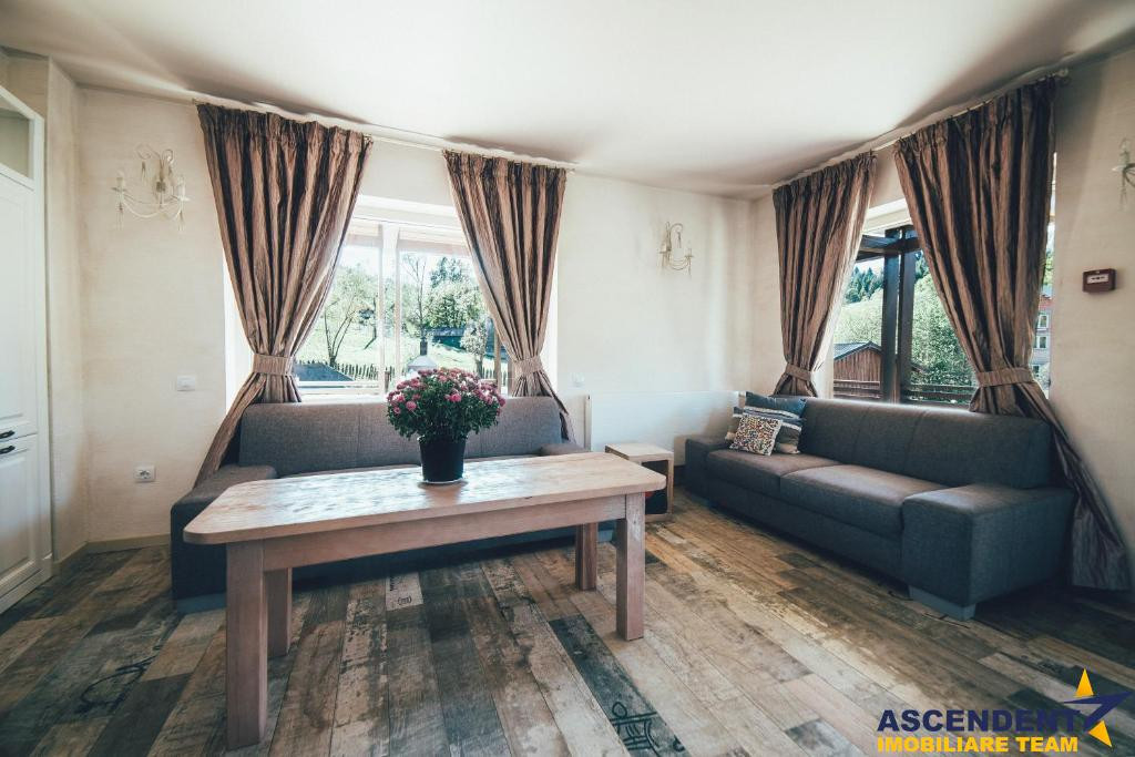 Casa constructie noua, cu utilitati, ariere privilegiata, Ha