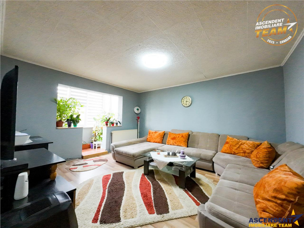 LIVE! Camin decomandat,4 camere,2 bai, conditii apreciabile,