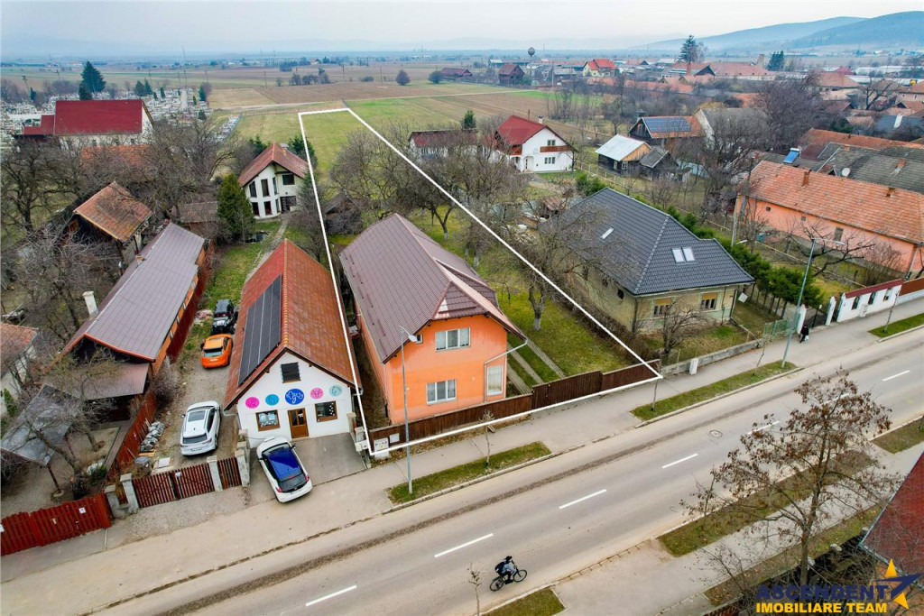 FILM! Locatie de Top,domeniu de 3.801 mp intravilan:rezident