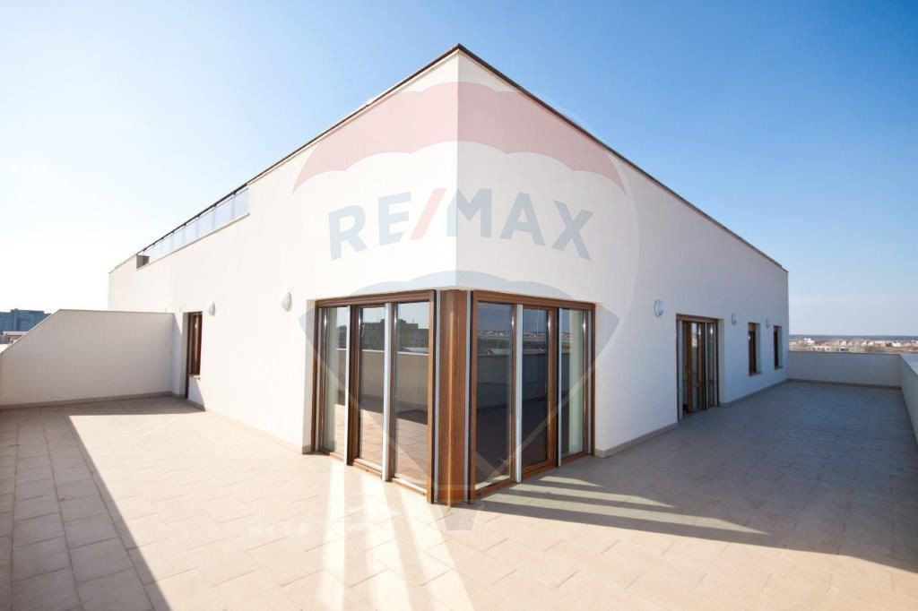 INCHIRIERE Apartament cu 4 camere in zona Aviatiei