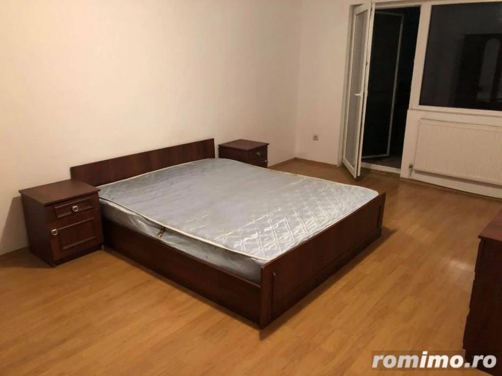 1 camera in zona Aeroport