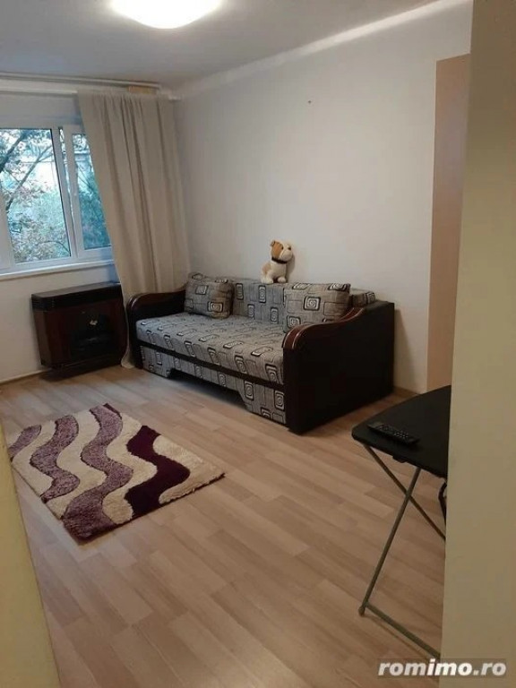 1 camera in zona Circumvalatiunii