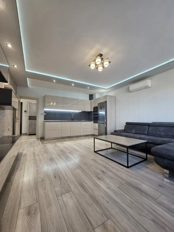 1 camera in zona Torotalului