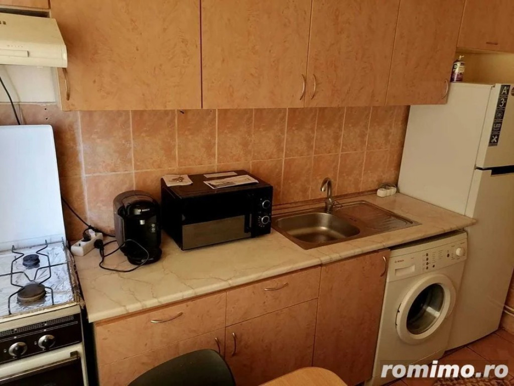 1 camera in zona Take Ionescu