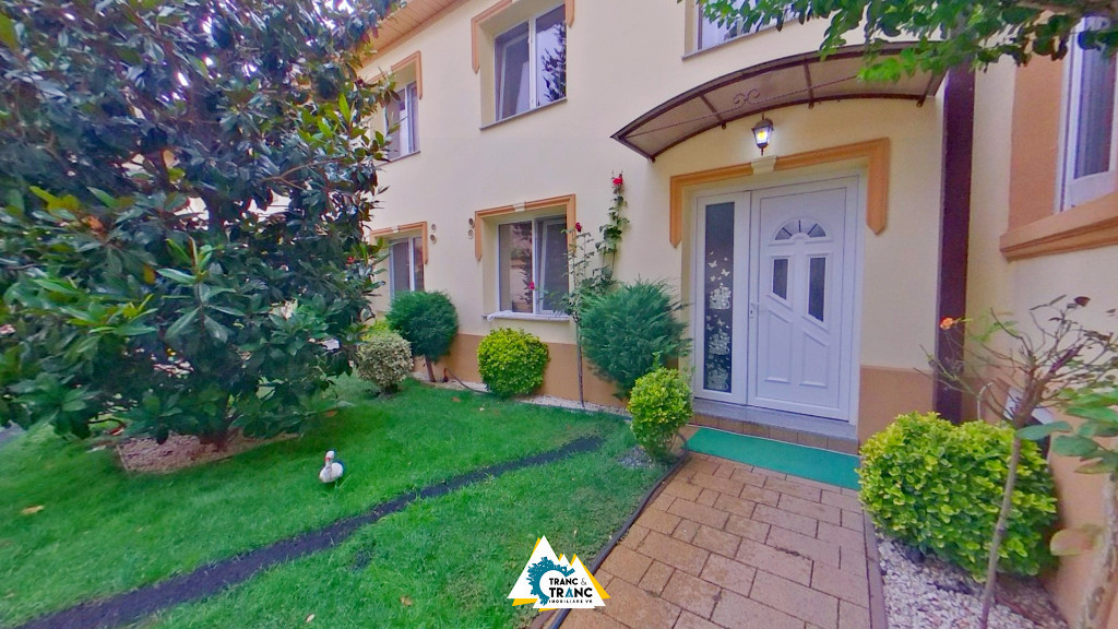 Apartament cu 3 Camere de Închiriat – Ultracentral, Arad