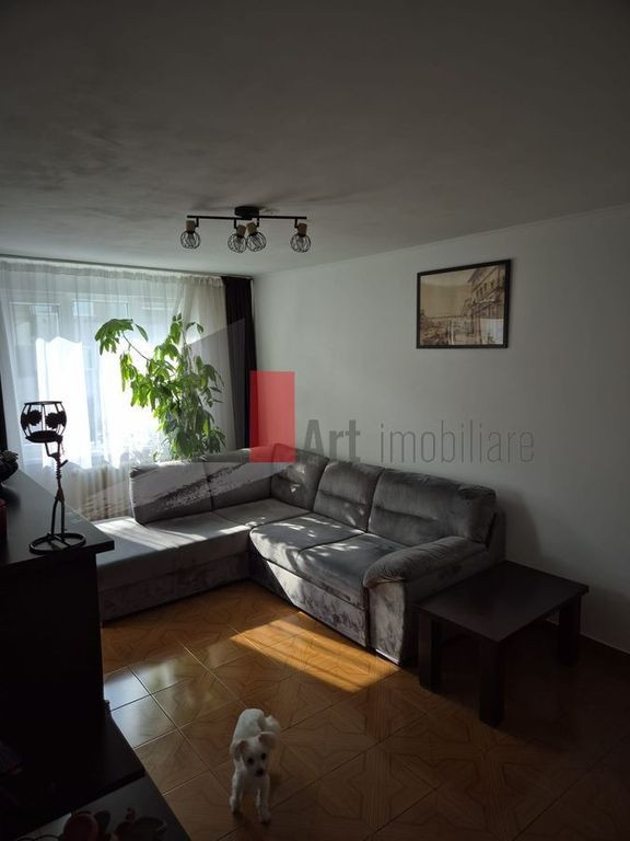 APARTAMENT 3 CAMERE IVAN ANGHELACHE