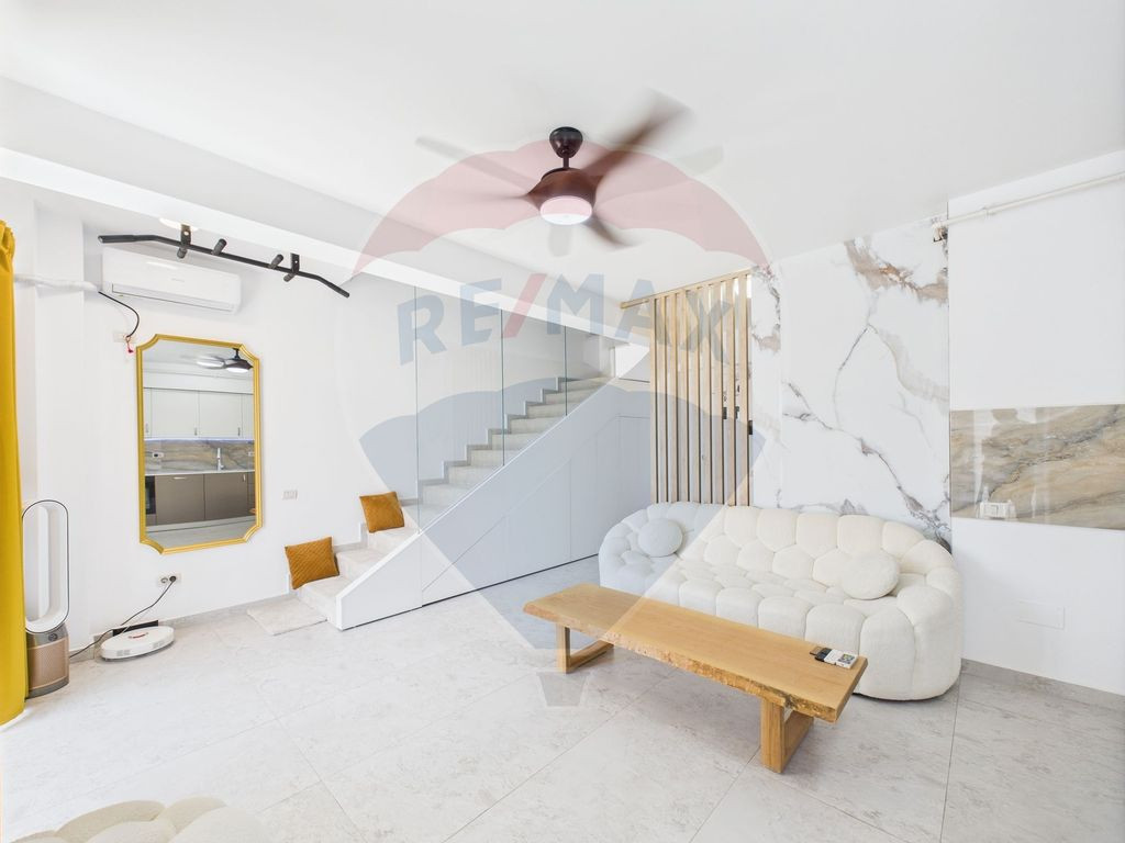 Apartament tip duplex 2 camere – Central Address, Năs?...