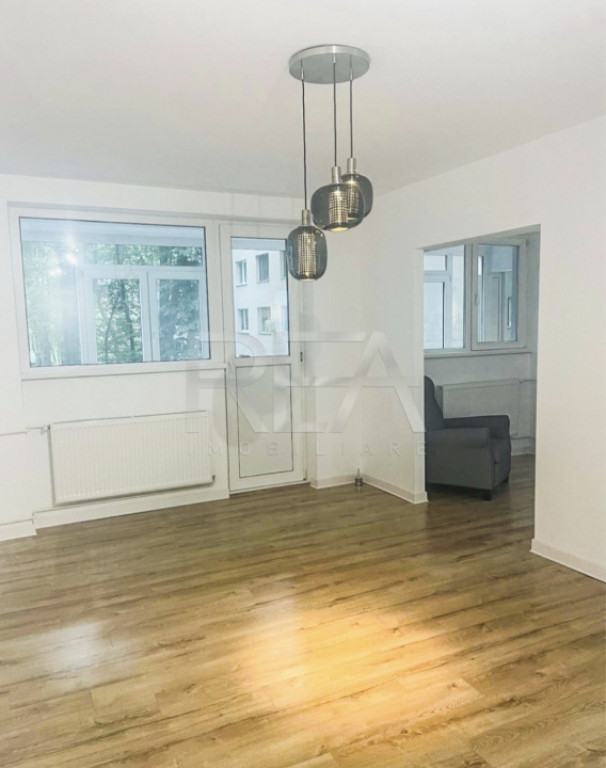 3 camere, decomandat, et 1/10, renovat, anvelopat-Drumul Tab