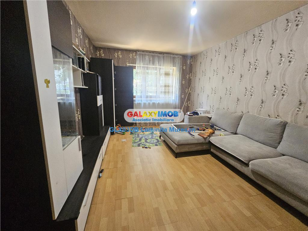 Apartament 3 camere decomandat Targoviste Micro 12
