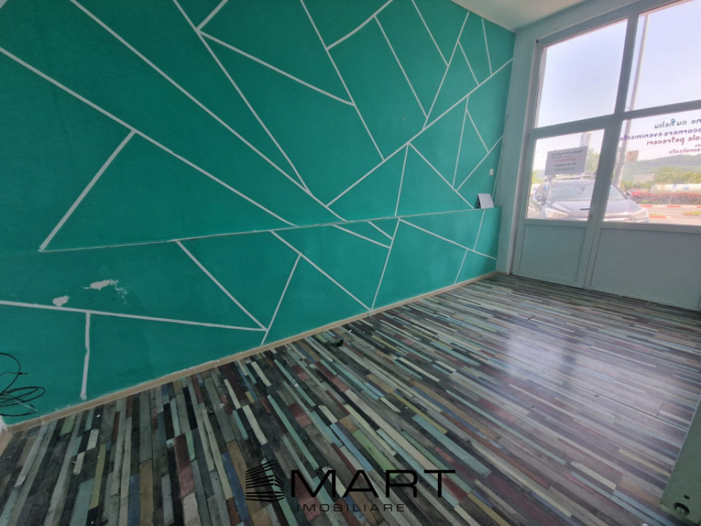 Spatiu de inchiriat in zona Semaforului