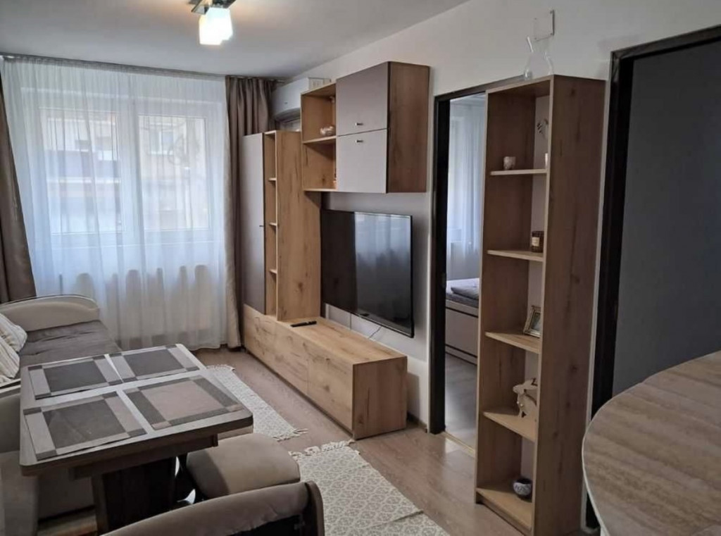 Apartament cu 2 camere, etaj 1, Cetate-Spital