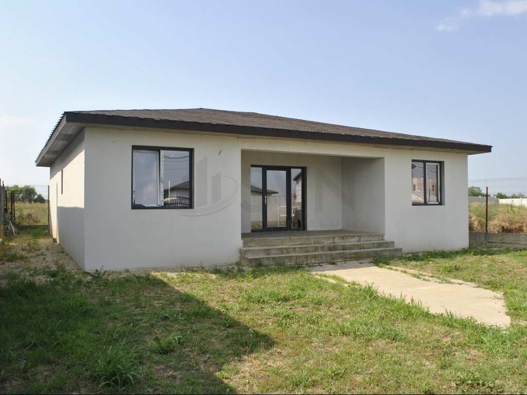 Casa pe un singur nivel I de I 5 camere I Tunari