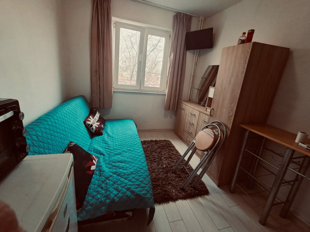 Garsonieră situată in zona INEL II