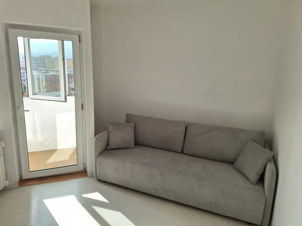 Garsoniera decomandat, 30 MP, zona Judetean