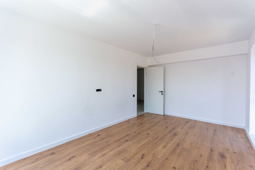 Titan Astorium 3 Camere predare 2025 Finisaje si Calitate...