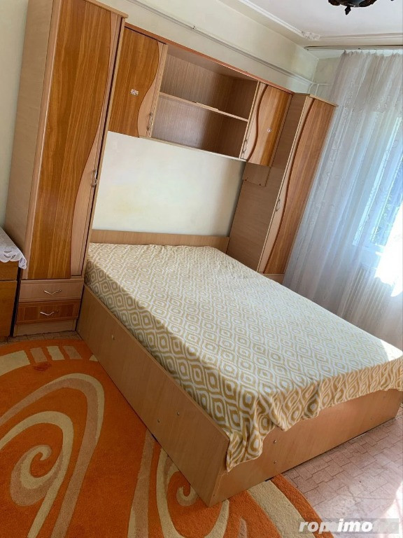 1 camera in zona Complexului Studentesc