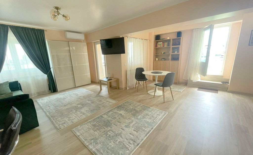 De inchiriat – Apartament cu o camera - Faleza Dunarii