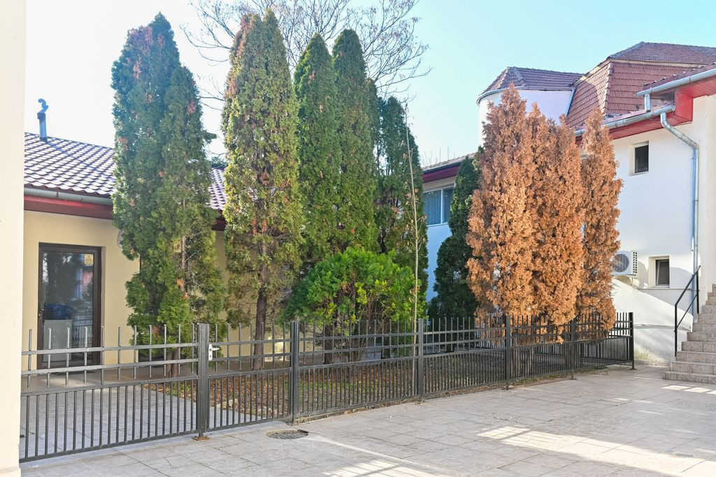 Casa-Vila de vanzare Zona Olimpia-Stadion 0% COMISION CUM...