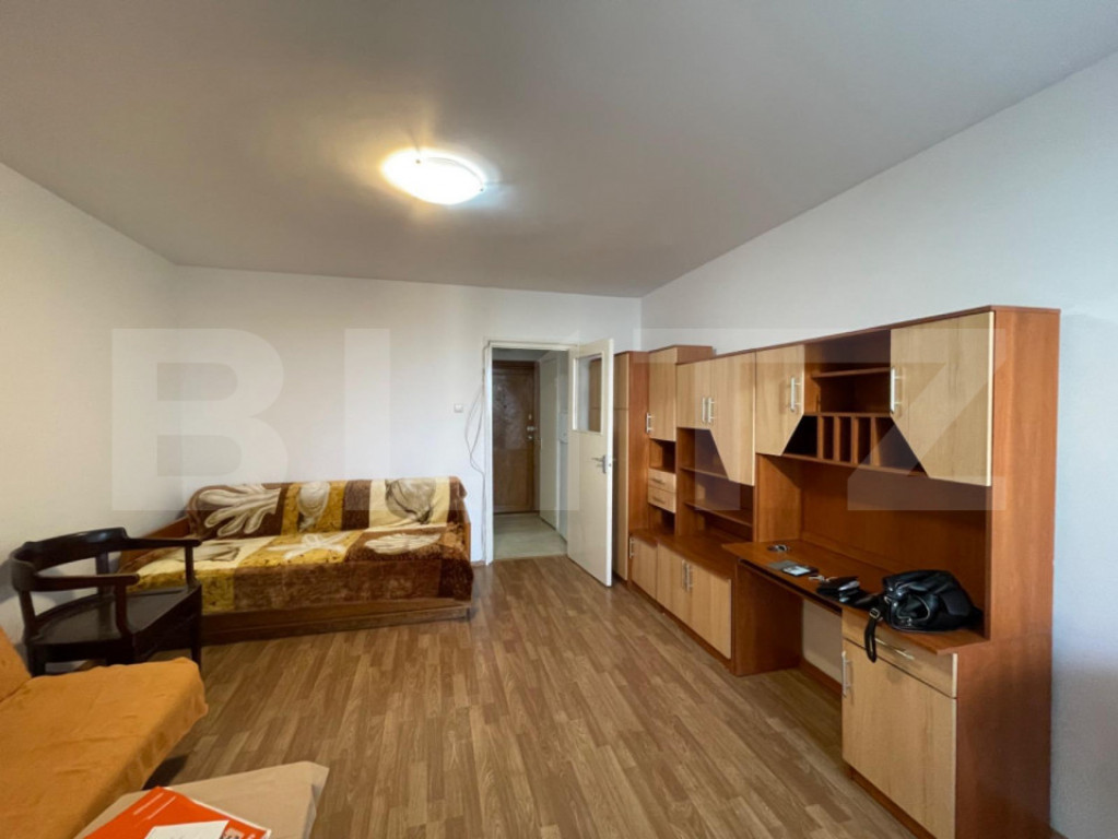 Garsoniera decomandata, 28 mp, pet friendly, zona Iulius Mal