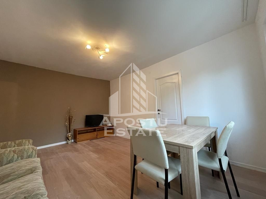 Apartament cu 3 camere in Complexul Studentesc, etajul intai