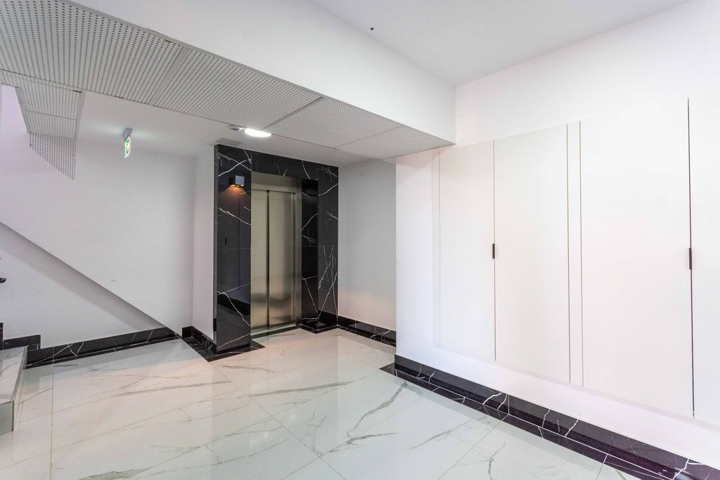 Titan Astorium 2 Camere Mari predare 2025 Finisaje si Cal...