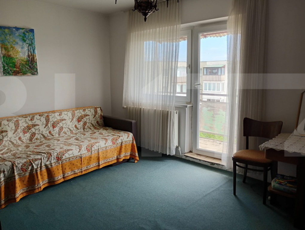 Apartament cu 2 camera, decomandat, 2 balcoane, cart. LENIN,