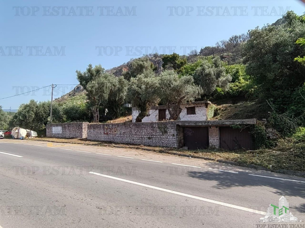 Teren de in Bar Muntenegru