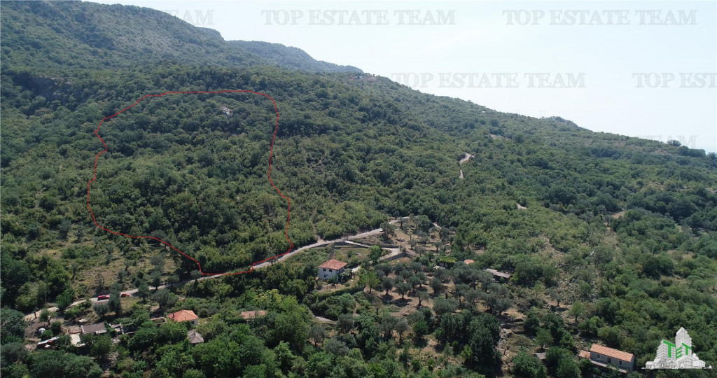 Teren de in Bar Muntenegru