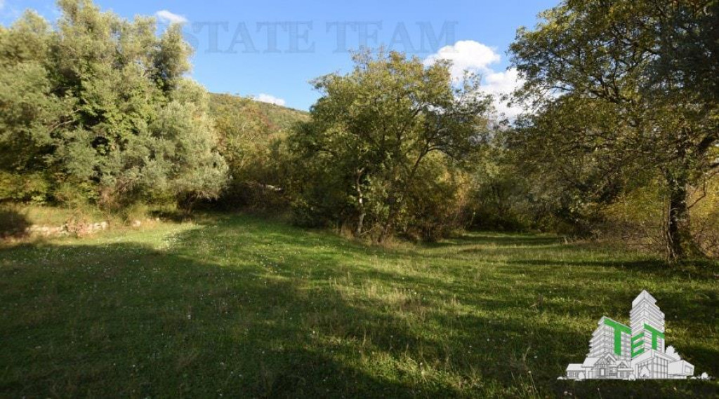 Teren de in Kotor Muntenegru