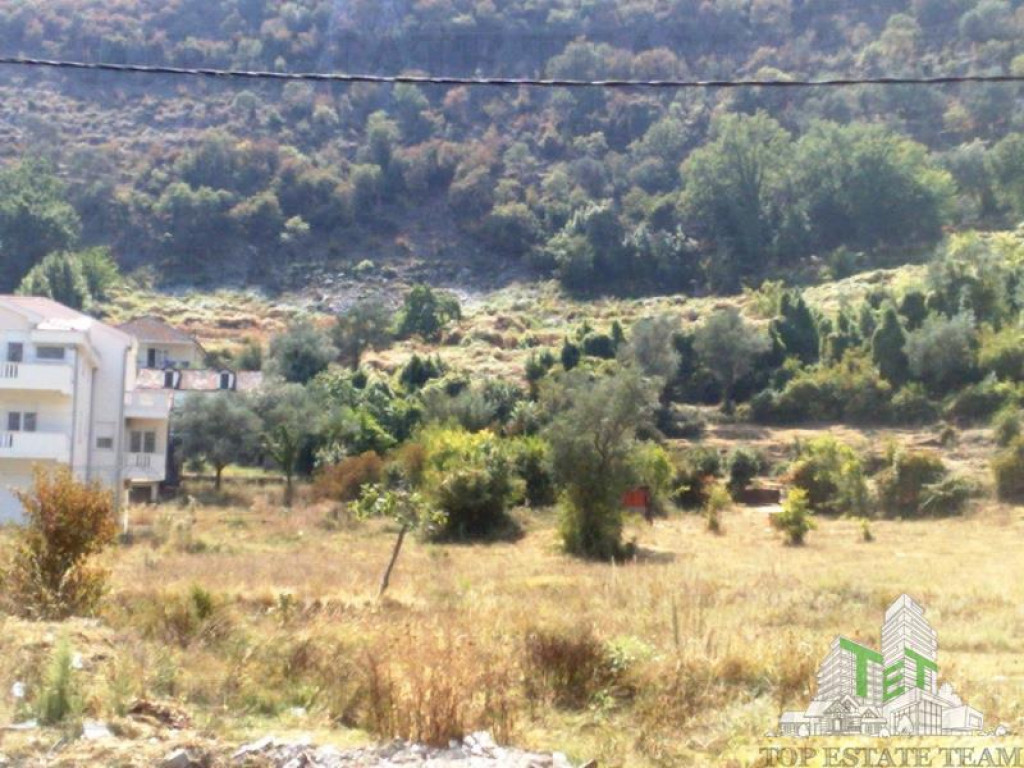 Teren de in Kotor Muntenegru