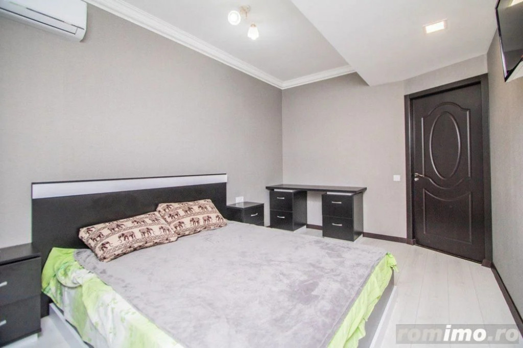 1 camera zona Sagului