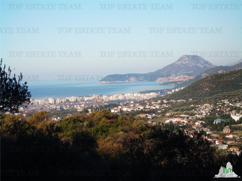 Teren de in Bar Muntenegru