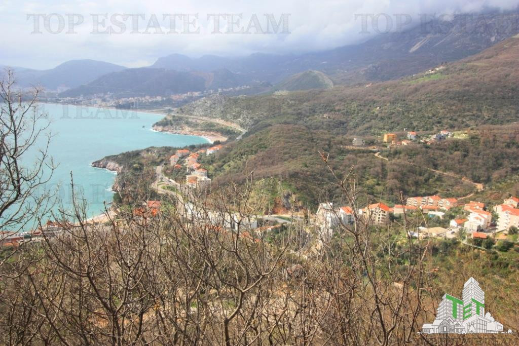Teren de in Budva Muntenegru