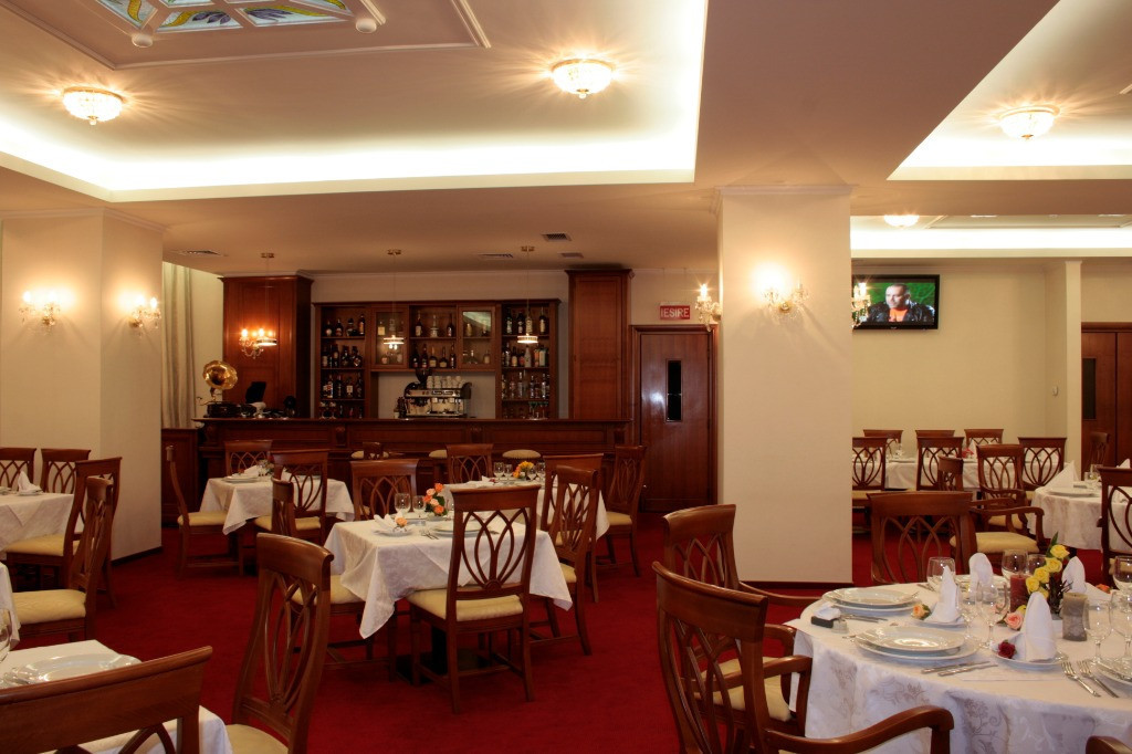 De vânzare Casă/Pensiune în zona Nufărul - Sânmartin