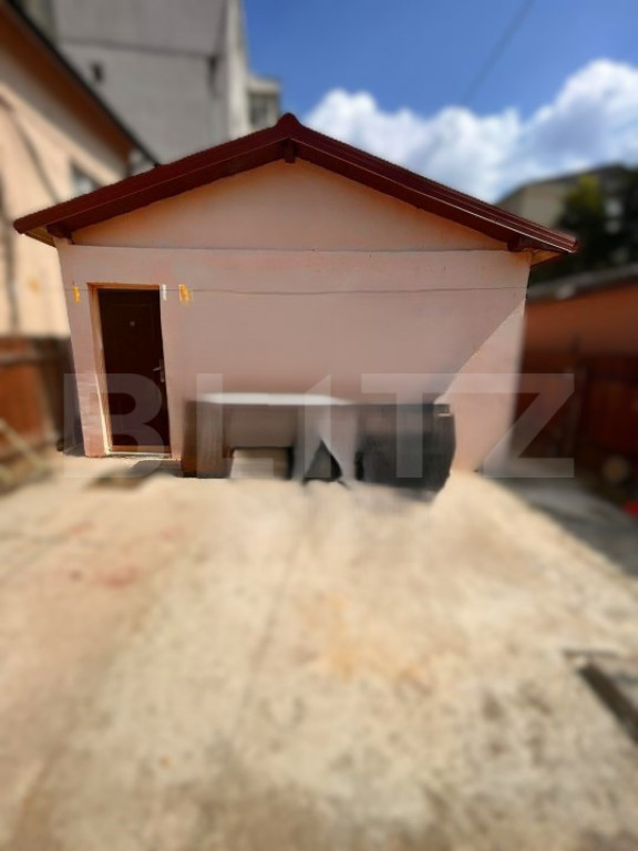 Casa , 40 mp+ 16 mp anexa-3 camere , 130 mp de teren, Nicoli