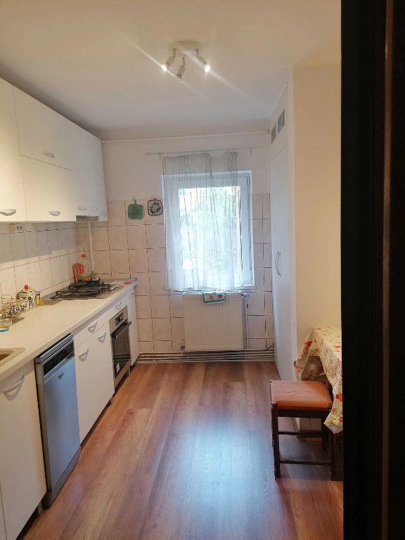 Apartament 4 camere, 2 bai - zona Scriitorilor