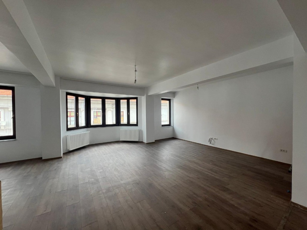 Inchiriez spatiu pentru birouri zona Ultracentrala - ID : RH-40279