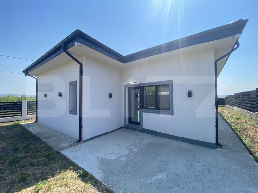 Casă elegantă, parter cu garaj, Valea Adanca, Iasi