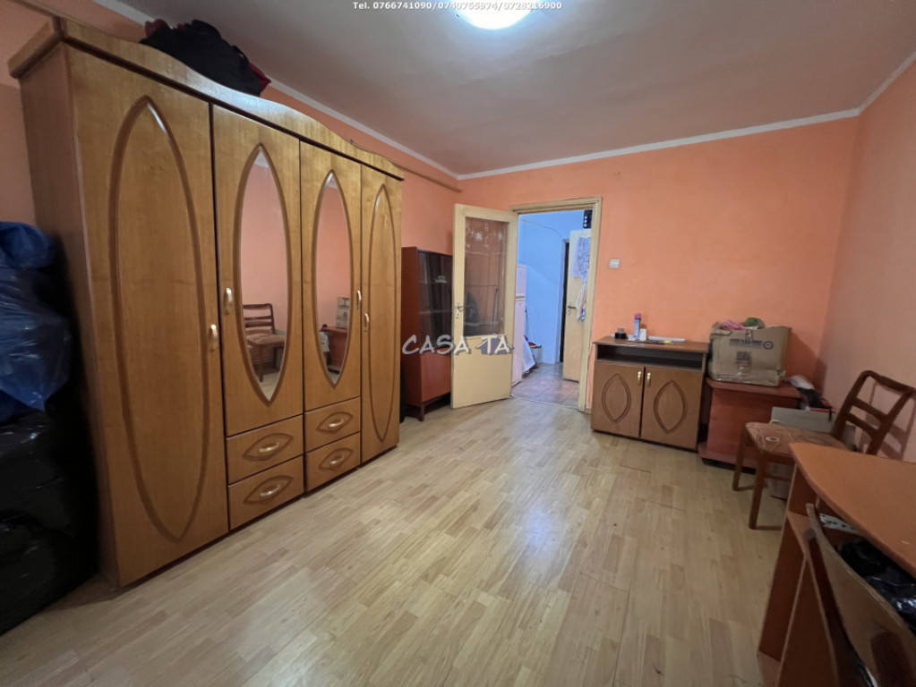 Garsoniera Tip Studio,Semicentral, Targu Jiu, Str. Garofitei