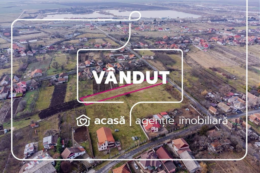 VANDUT! Teren generos în Ghioroc Suprafață 2400 mp.