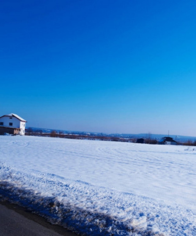 Vand teren intravilan 4000MP cu dechidere la Delta Neajlovu