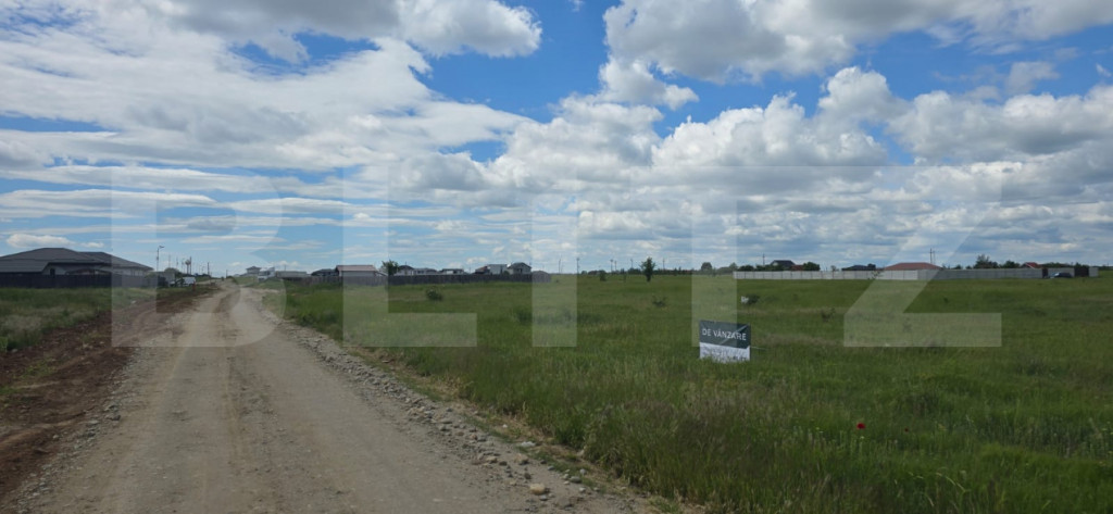 Teren intravilan, 1000 mp, pozitie pe colt, front 39 metri,